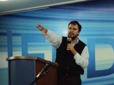 Apóstolo Alírio Júnior